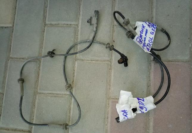 Датчик abs передний правый Infiniti Qx80/qx56 Z62 4791011LA0A