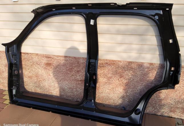 Стойка кузова правая Chevrolet Tahoe 15934445 15934445