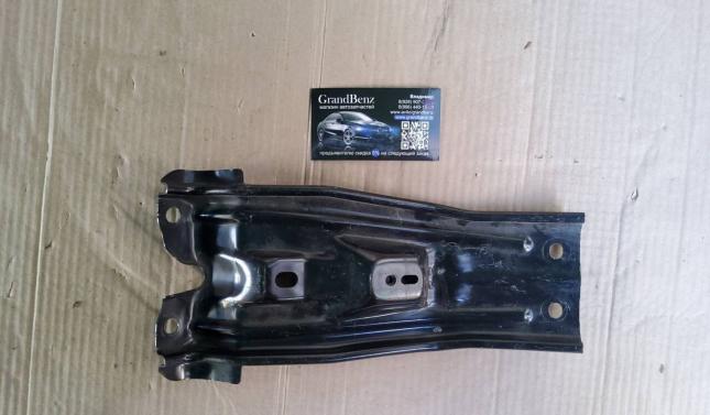 Кронштейн фары Volkswagen Tiguan 2 5NA805567