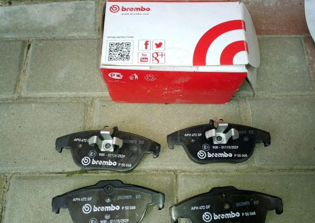 Тормозные колодки Mercedes W204 brembo R 50 068 R 50 068