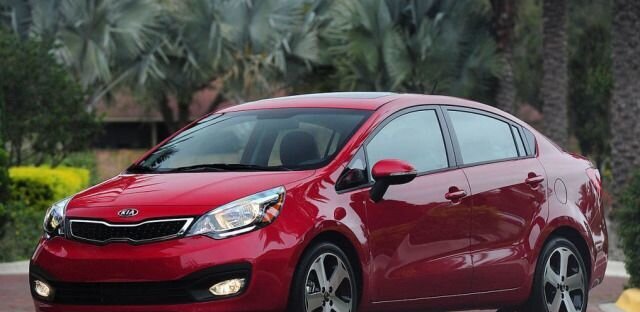 Лобовое стекло KIA Rio 11 1234