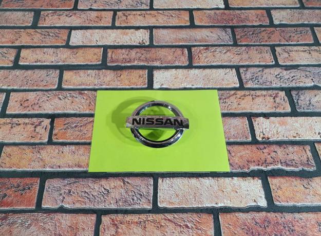 Значек решётки радиатора Nissan Almera 