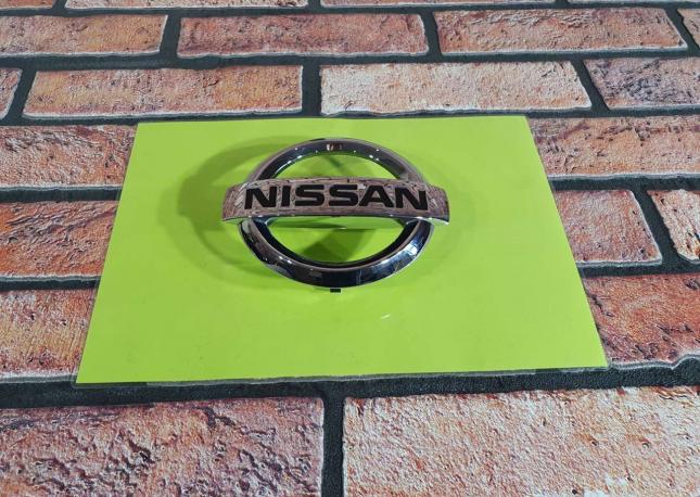 Эмблема Nissan almera 