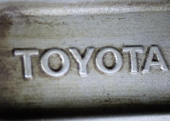 Диски оригинальные R18 Toyota Prado