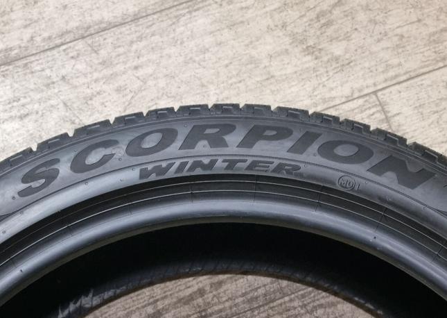 Pirelli Scorpion Winter 285/40 R22 и 325/35 R22 114V
