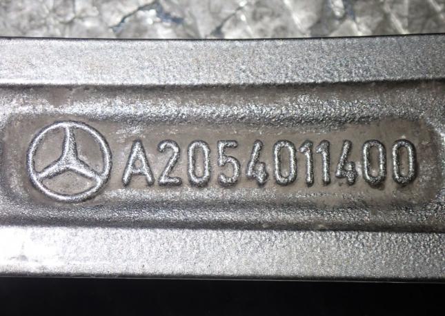 Один задний диск оригинал R19 AMG Mercedes W205