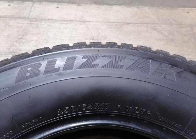 Bridgestone Blizzak Spike-02 SUV 255/65 R17 110T