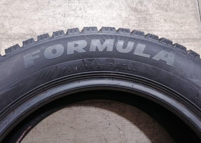 Pirelli Formula Ice 215/60 R17 100T