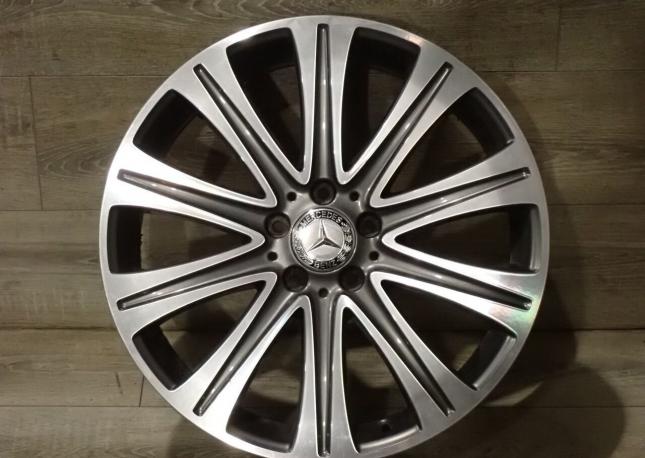 Комплект оригинальных R19 дисков Mercedes W213