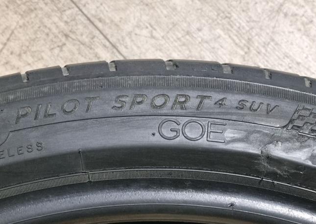Michelin Pilot Sport 4 SUV 265/40 R22 106Y
