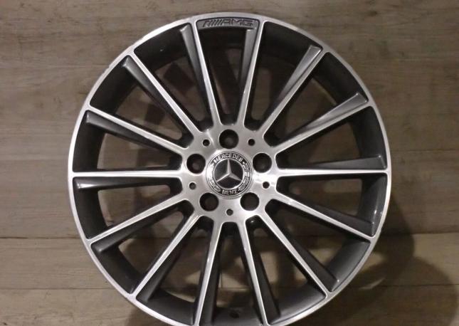 Один задний диск оригинал R19 AMG Mercedes W205