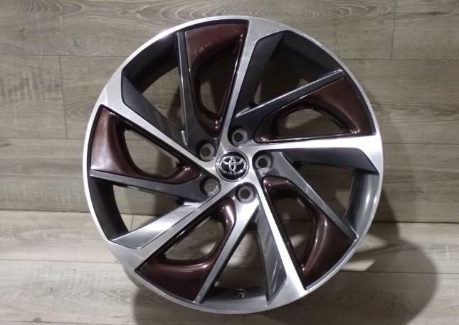 Комплект оригинальных дисков R20 Toyota Highlander