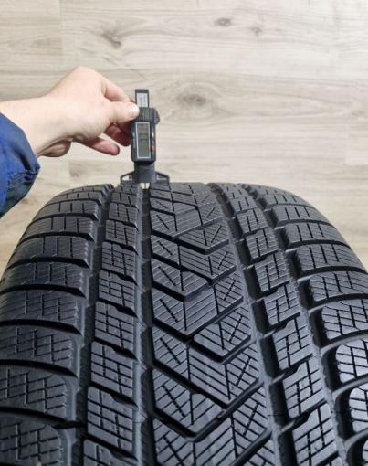 Pirelli Scorpion Winter 285/40 R22 и 325/35 R22 114V