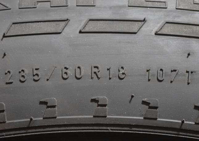 Nokian Tyres Hakkapeliitta 7 SUV 235/60 R18 107T