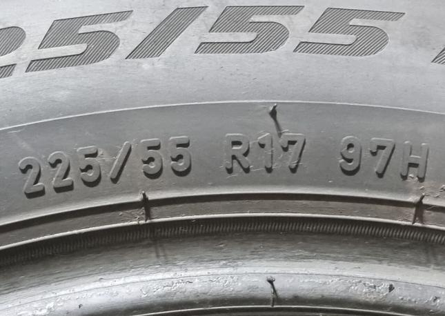 Pirelli Ice Zero FR 225/55 R17 97H