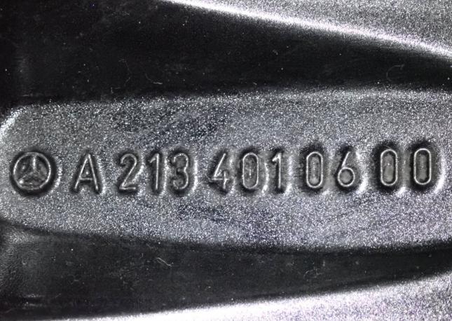 Комплект оригинальных R19 дисков Mercedes W213