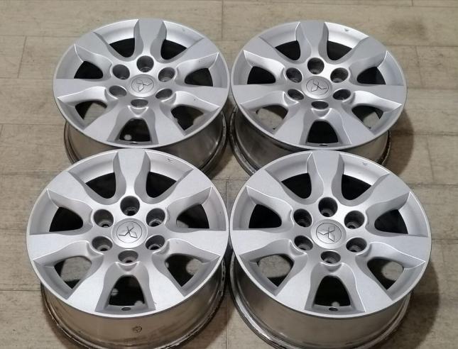 Оригинальные диски R17 Mitsubishi Pajero 4