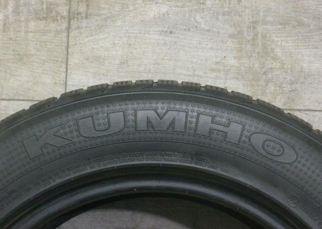 Kumho I&#39;Zen RV KC15 225/60 R17 99H