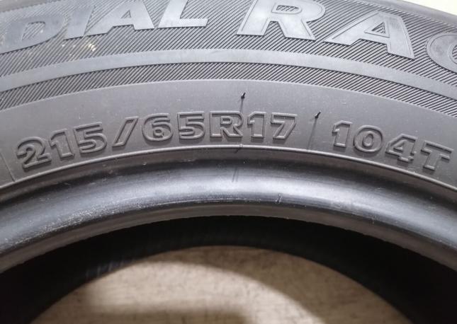 Hankook Radial RA08 215/65 R17 104T