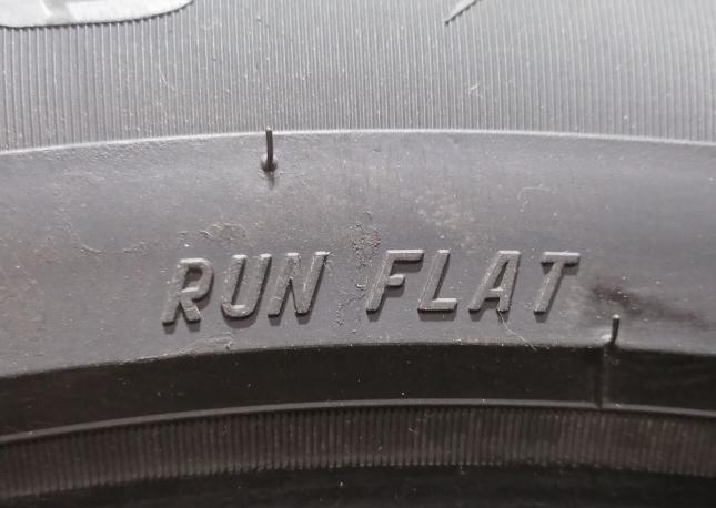 Pirelli Ice Zero 245/50 R18 104T