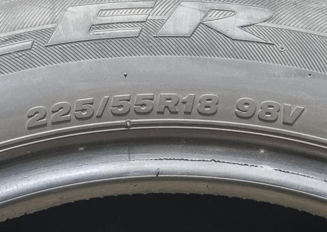 Bridgestone Dueler H/P Sport 225/55 R18 98V