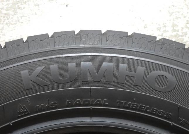 Kumho WinterCraft SUV Ice WS51 215/60 R17 100T
