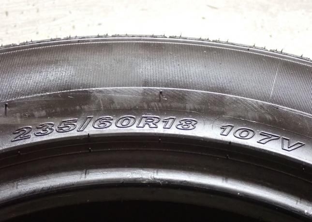 Nexen N&#39;Fera RU1 SUV 235/60 R18 107V