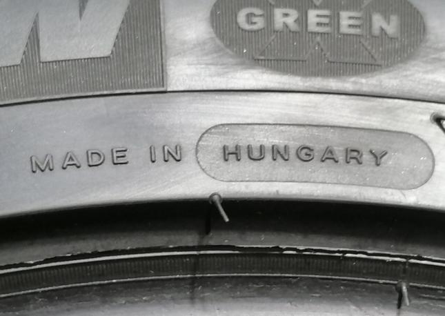Michelin Pilot Alpin PA4 255/45 R19 104W