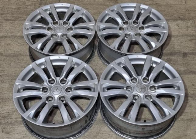 Оригинальные диски R18 Mitsubishi Pajero 4