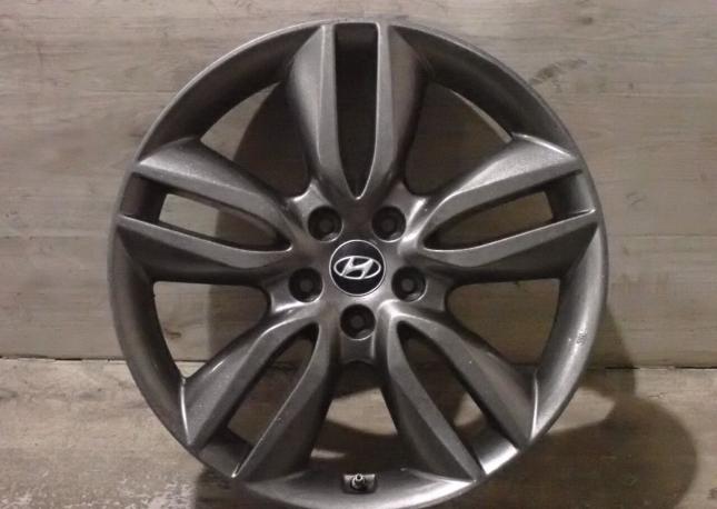 Оригинальные диски R19 на Hyundai Santa fe
