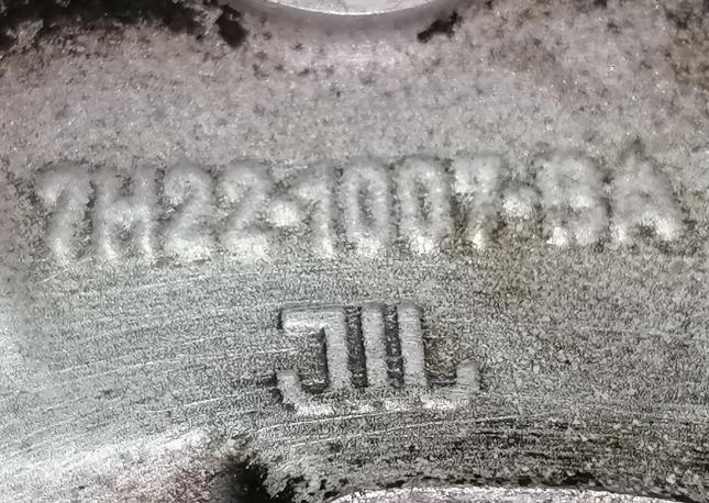 Один оригинальный диск R18 Land Rover Discovery ll