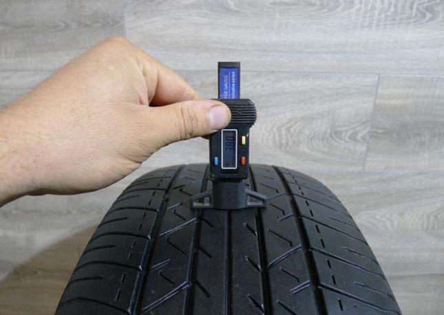 Bridgestone Potenza RE031 235/55 R18 99V