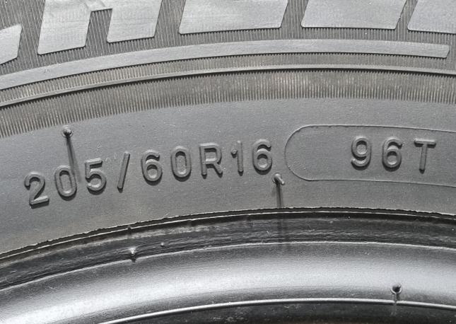Michelin X-Ice North 3 205/60 R16 96T