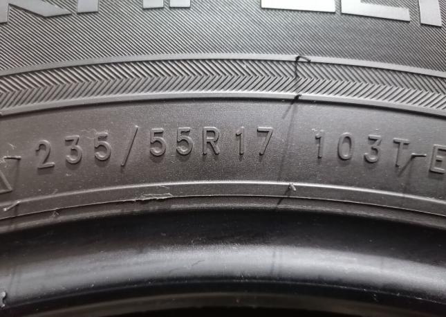 Nokian Tyres Hakkapeliitta 8 235/55 R17 103T