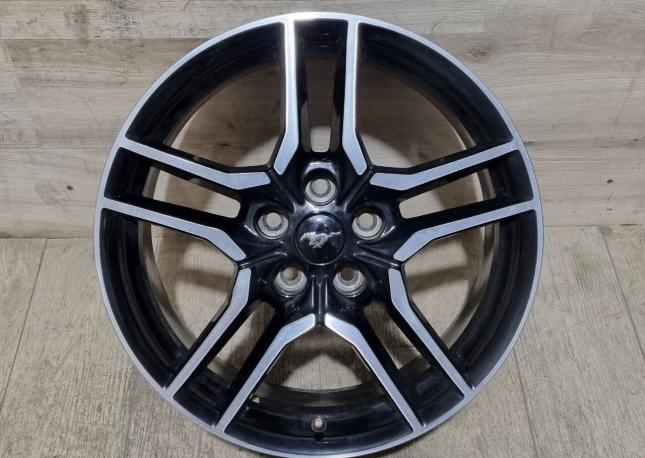 Оригинальные диски R18 на Ford Mustang