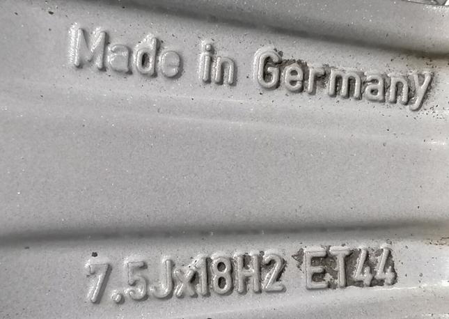 Оригинальные диски R18 Mercedes AMG W205