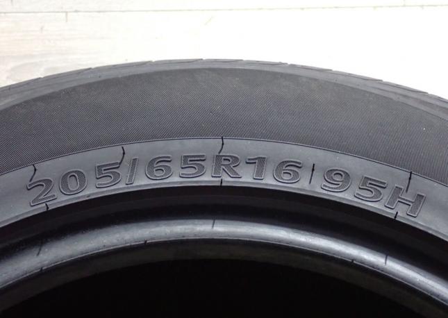 Kumho Solus SA01 KH32 205/65 R16 95H