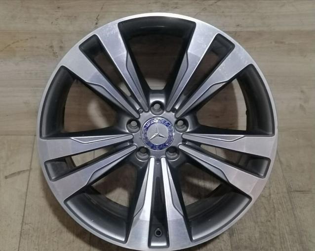 Один оригинальный R19 диск Mercedes W222 задний св