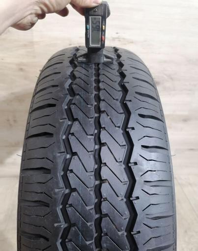 Hankook Radial RA08 215/65 R17 104T
