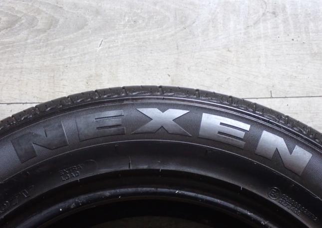Nexen N&#39;Fera RU1 SUV 235/60 R18 107V