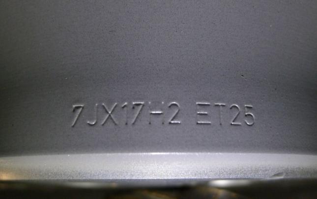 Один оригинальный диск R17 Audi A6/A7