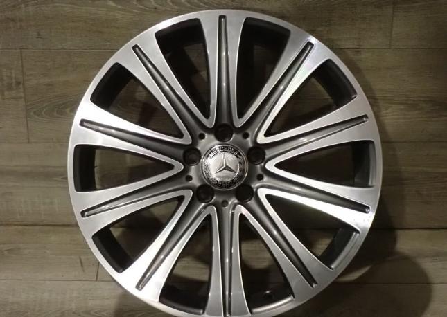 Комплект оригинальных R19 дисков Mercedes W213