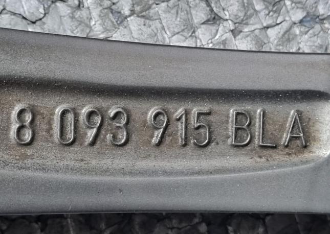 Один оригинальный R18 BMW 5 серии G30 сварка перед