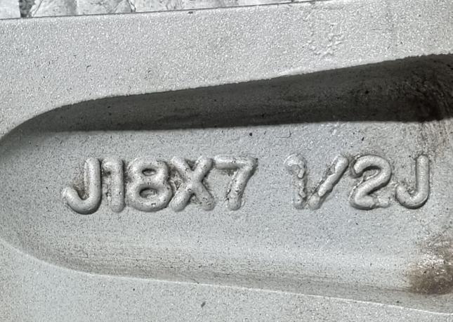 Оригинальные диски R18 Mitsubishi Pajero 4