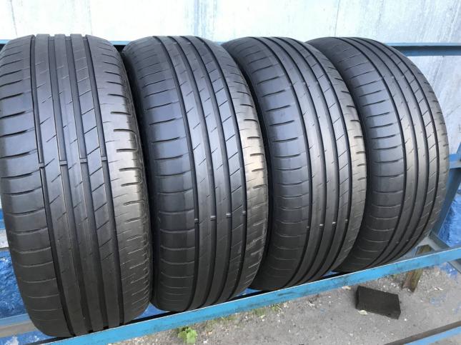 225/55 R17 Goodyear EfficientGrip Performance летние