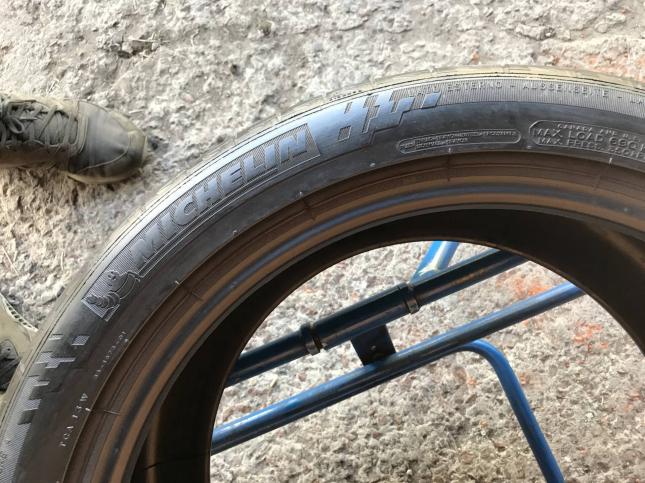 305/30 R19 Michelin Pilot Sport 2 летние