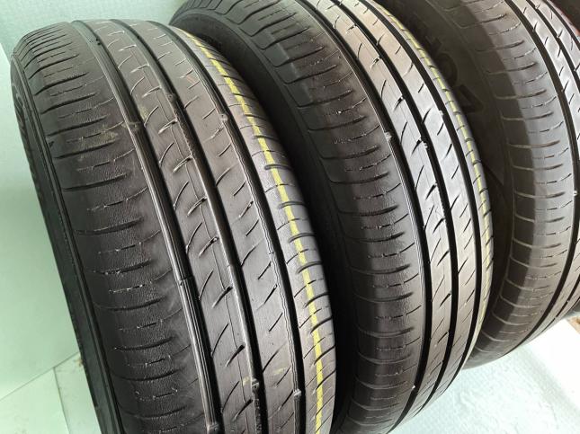 215/65 R16 Kumho Ecowing ES01 KH27 летние