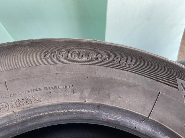 215/65 R16 Kumho Ecowing ES01 KH27 летние