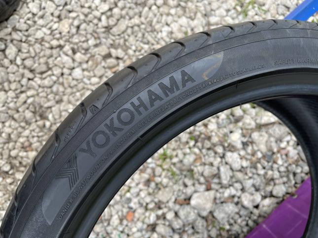 235/35 R19 Yokohama Advan Sport V105 летние