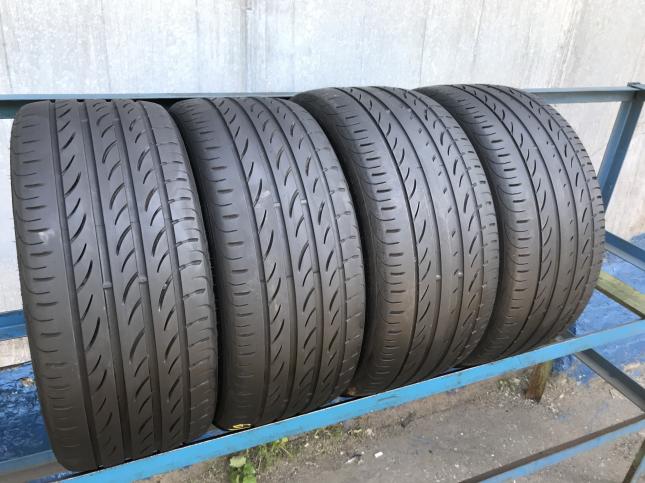 235/35 R19 Pirelli p zero Nero